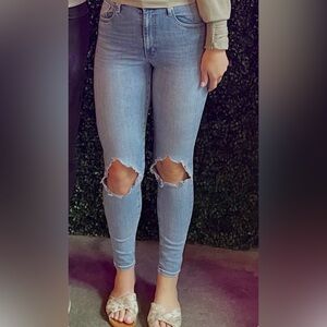 Levi’s Mile High Super Skinny Jeans Distressed Light Wash Size 30